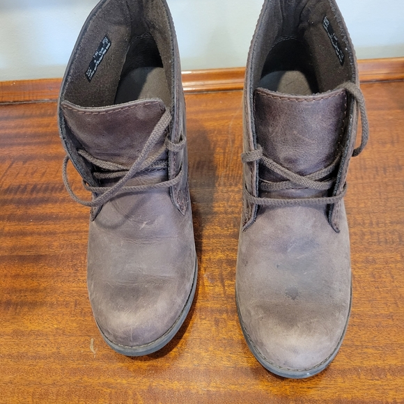 Clark's booties - Picture 2 of 4